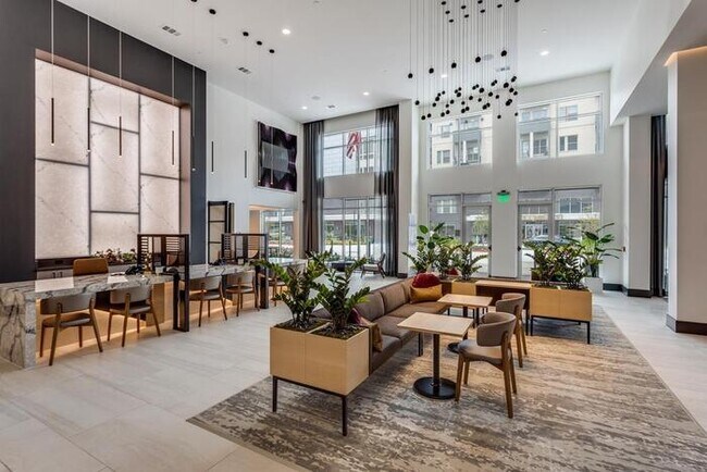 Photo - 14155 Dallas Pkwy Unidad b4