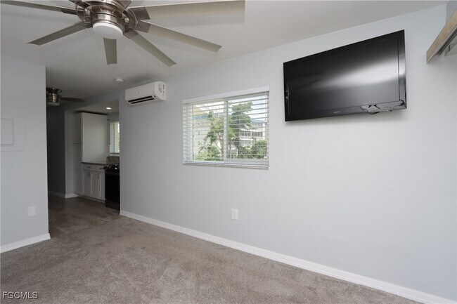 Photo - 8109 Country Rd Unit 201