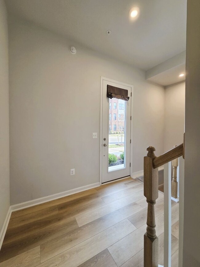 Photo - Newer ground level condo in Coalfield Station located in highly desireable Midlothian.