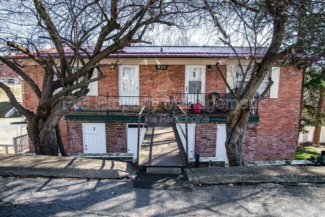 Photo - 936 Chadwick Dr Unit 1