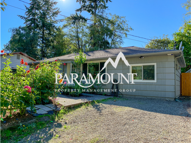 Building Photo - Adorable 2 Bed 1.5 Bath on Rocky Point!