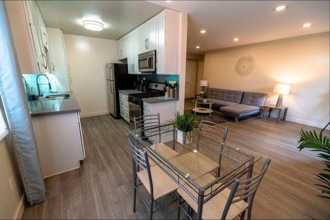 311 South Doheny Drive