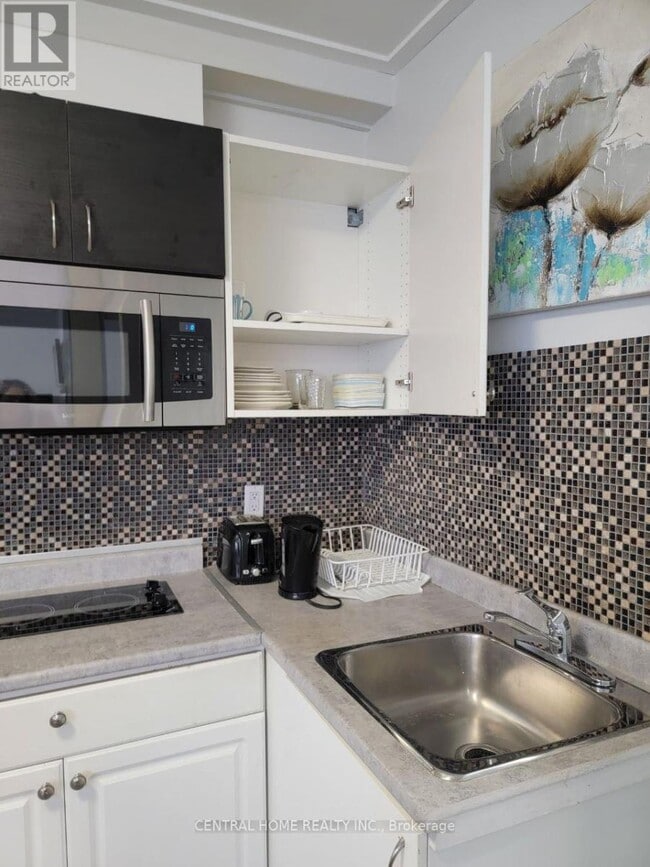 Photo - 106 Rajah St