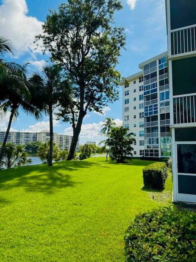 Photo - 3051 N Course Dr