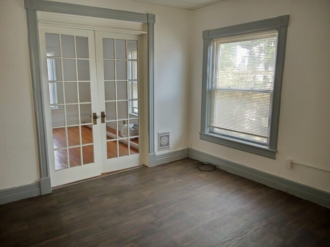 Building Photo - 11 E State St Unit 2