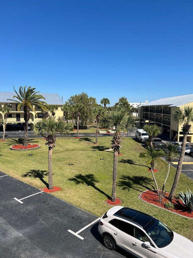Photo - Located on the Myakka River in El Jo Bean 2nd floor Unit B210