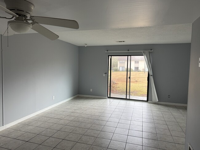 Photo - 901 Olmstead Dr