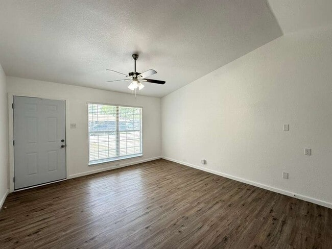 Photo - 5411 Indian Desert St