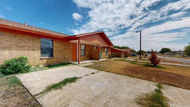 REMODELED DUPLEX IN HARKER HEIGHTS - REMODELED DUPLEX IN HARKER HEIGHTS