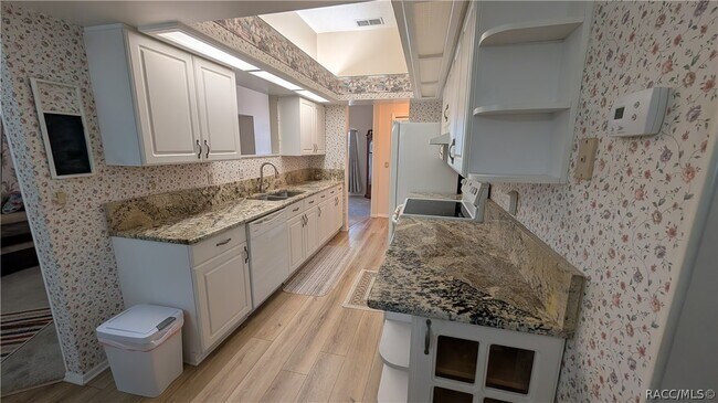 Photo - 9707 SW 196th Avenue Rd