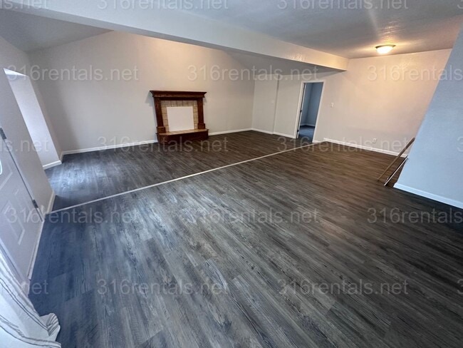 Photo - $1600 - 4 bed 2 bath - Single Family Home with a large fenced in backyard!