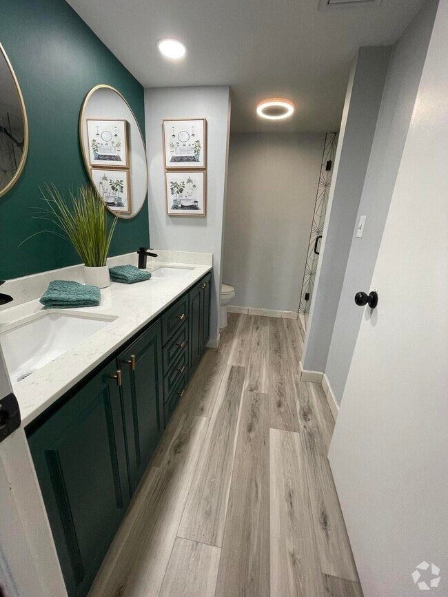 Building Photo - 905 Southridge Rd Unit A101 Rental