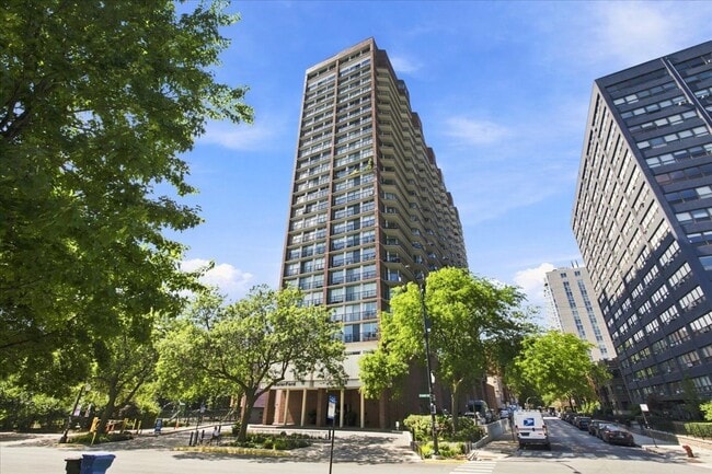 Building Photo - 4170 N Marine Dr Unit 3A
