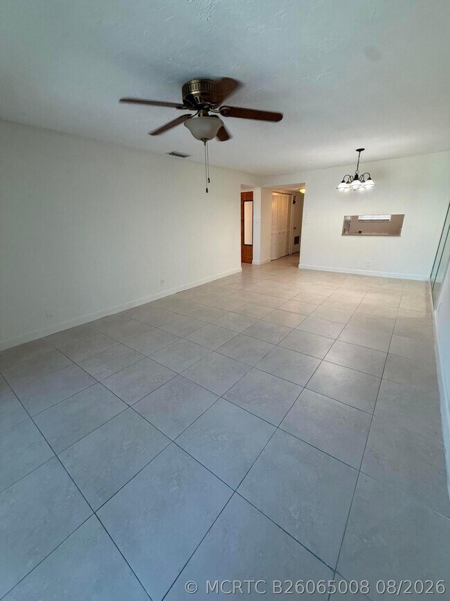 Photo - 5515 N Lakewood Cir Unit 124