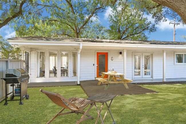 Photo - 5534 Loch Lomond Dr