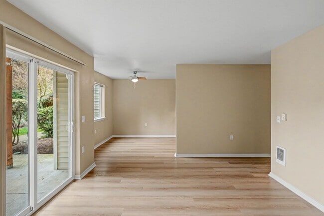 Photo - The Apartments at Cinnamon Lakes