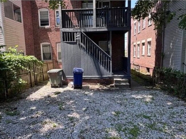 Photo - 380 Bond St