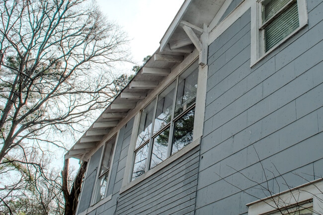 Photo - 621 Merrick St