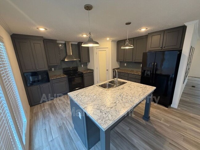 Photo - 2158 Meadow Ridge Rd