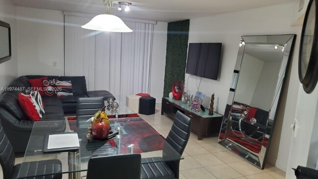 Photo - 8373 Lake Dr Unit 208