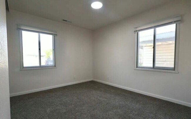 804 St Thomas Ln