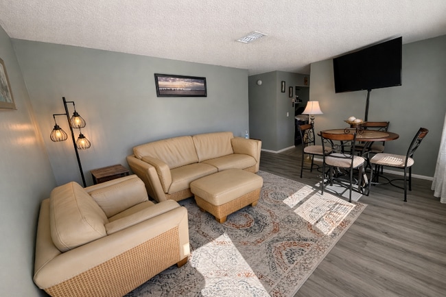 Photo - 4705 19th St W Unidad 4705