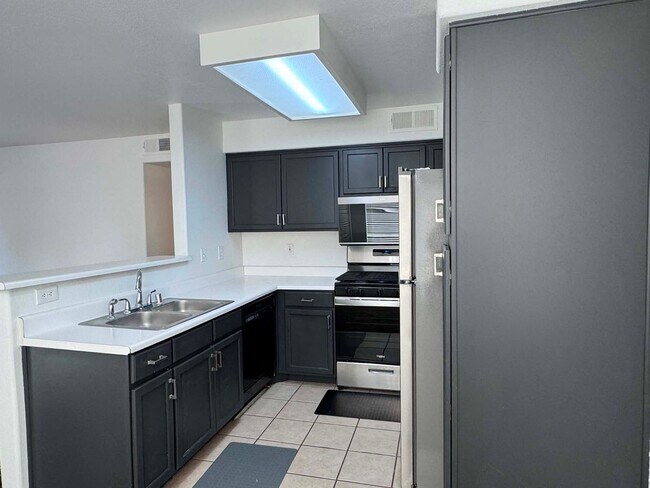 Photo - 3115 Casey Dr