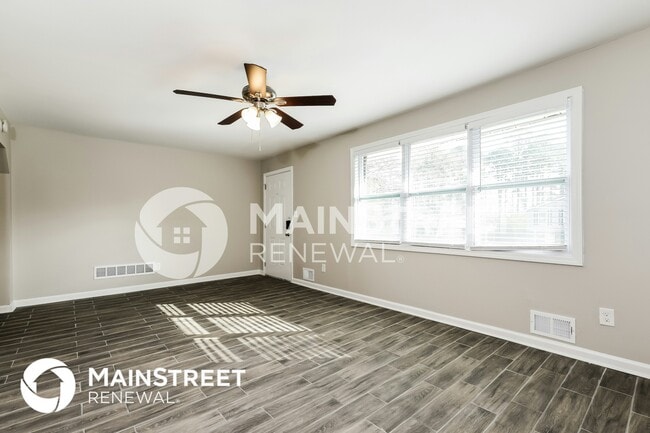 Photo - 8471 Avalon Dr