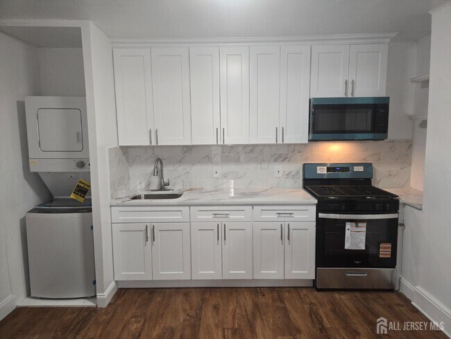 Photo - 12 N 6th Ave Unit B