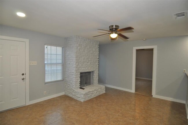 Photo - 12520 Esplanade St