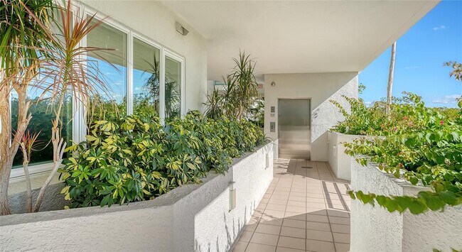Photo - 350 Gulf of Mexico Dr Unit 211