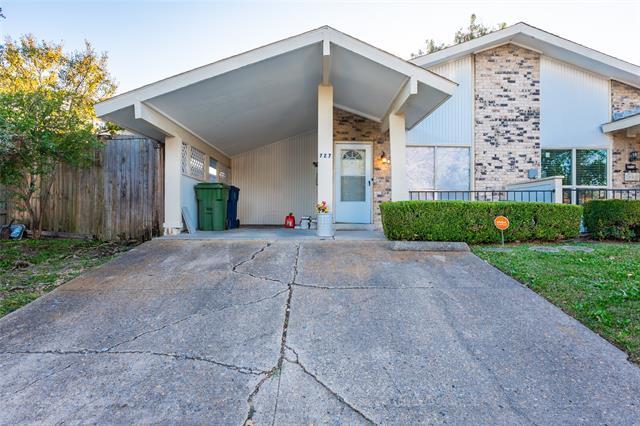 Building Photo - 727 Sceptre Cir