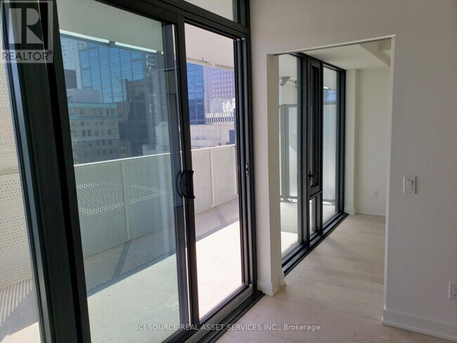 Photo - 25 Richmond St E Unité 2004