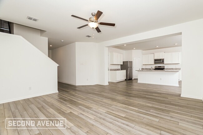 Photo - 10911 Lafayette Lp