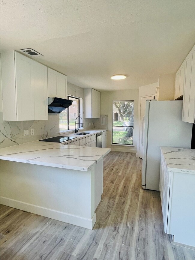 Photo - 3014 Edgewood Dr