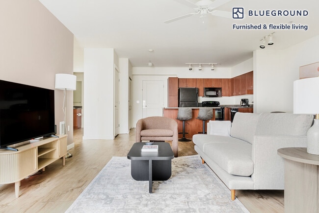 362 Bellevue Way NE Unit SI FL5-ID974