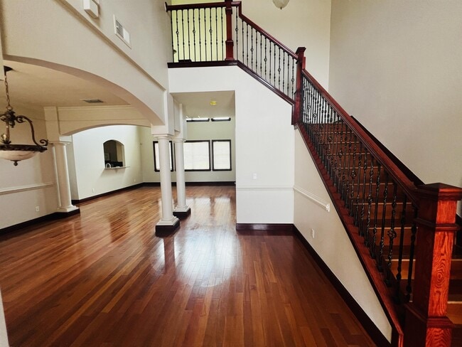 Photo - 2831 Paige Dr