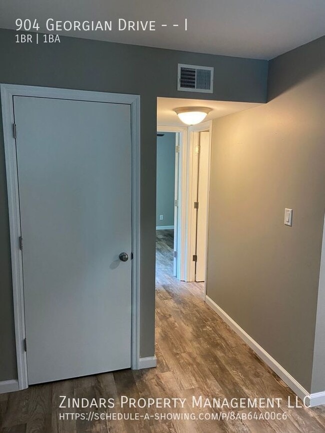 Photo - 904 Georgian Dr Unit I