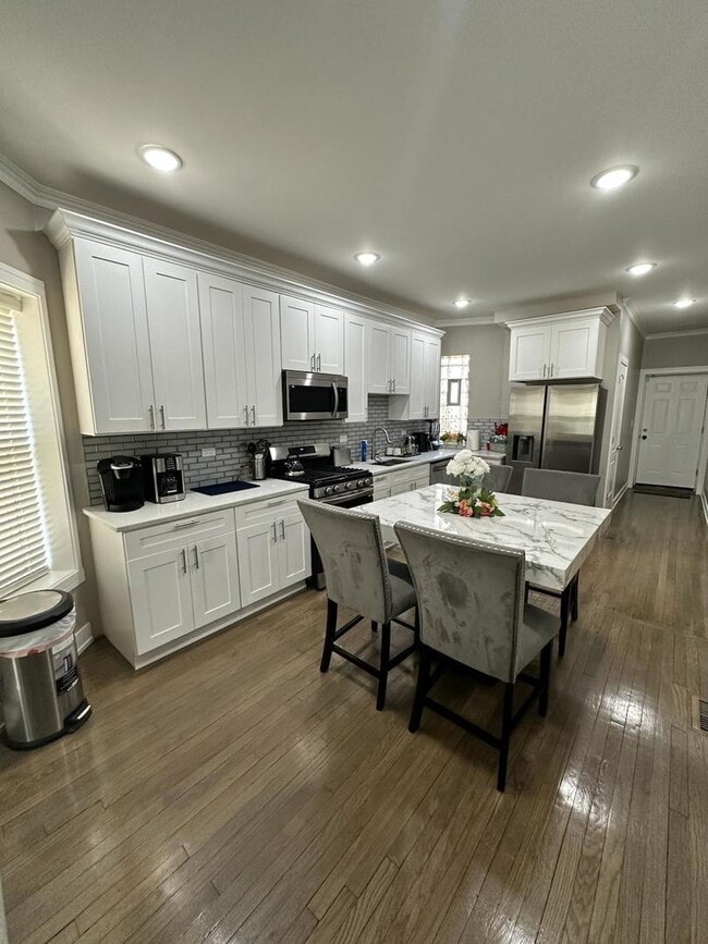 Photo - 6807 S Calumet Ave Unit 1