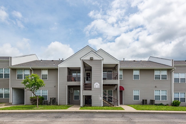 Photo - Shawnee Lake Apartments