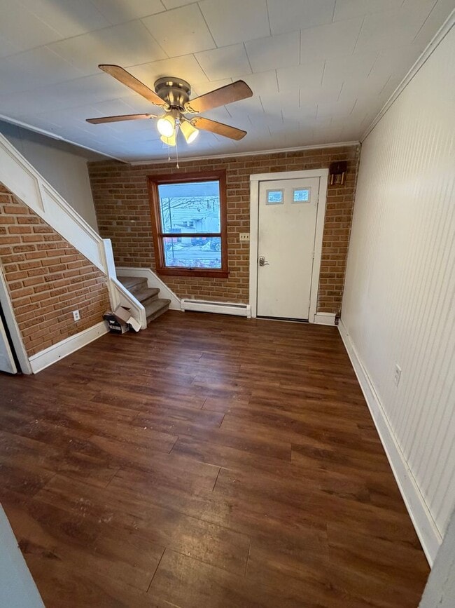 Photo - Single Family 3 Bedroom - Half Off 1st Months Rent