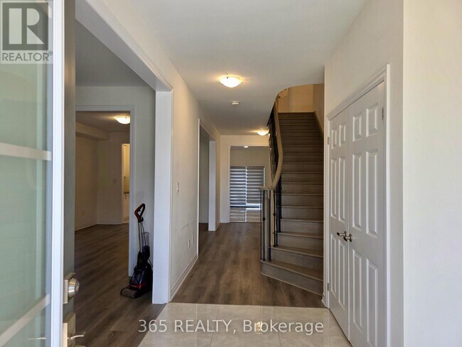 Photo - 223 Warden St