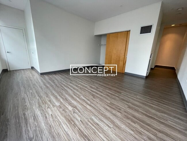 Photo - 160 E Berkeley St Unit 305