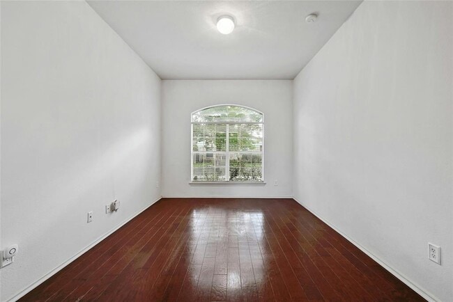 Photo - 2606 James Bausch Ln