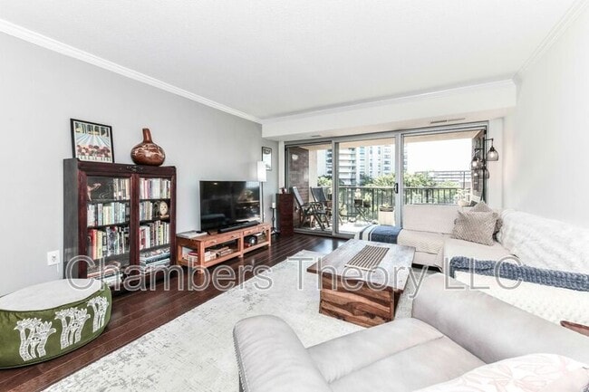 Photo - 1300 Army Navy Dr Unit #817