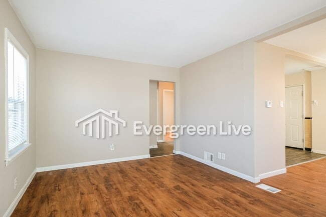 Photo - 1919 Clare Ct