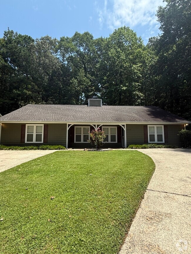 Building Photo - 4069 Coopers Hill Dr SE Rental