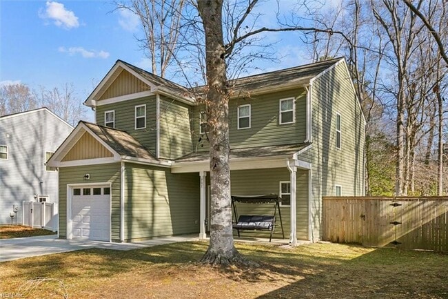 Photo - 707 Goosley Rd House