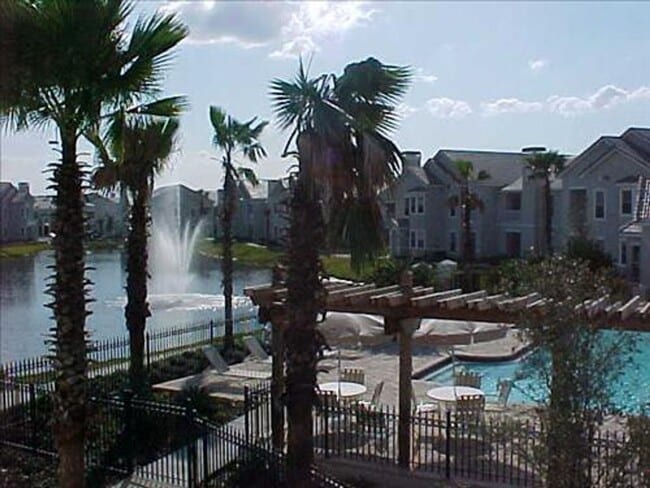 Photo - The Villas Condominiums  2/2 AVAILALBE NOW!