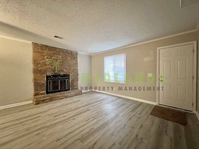 Photo - 204 S Cromwell St